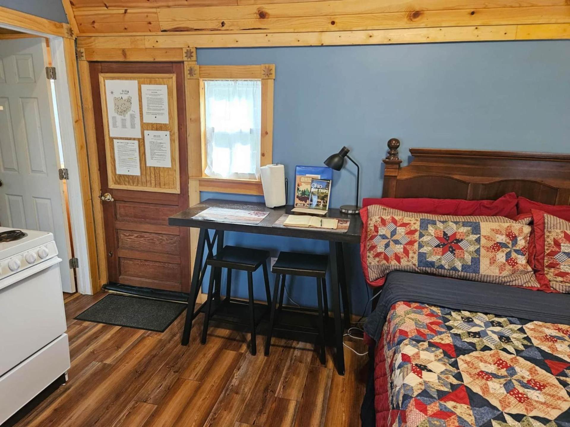 Acorn Cottage At Hocking Vacations ローガン エクステリア 写真