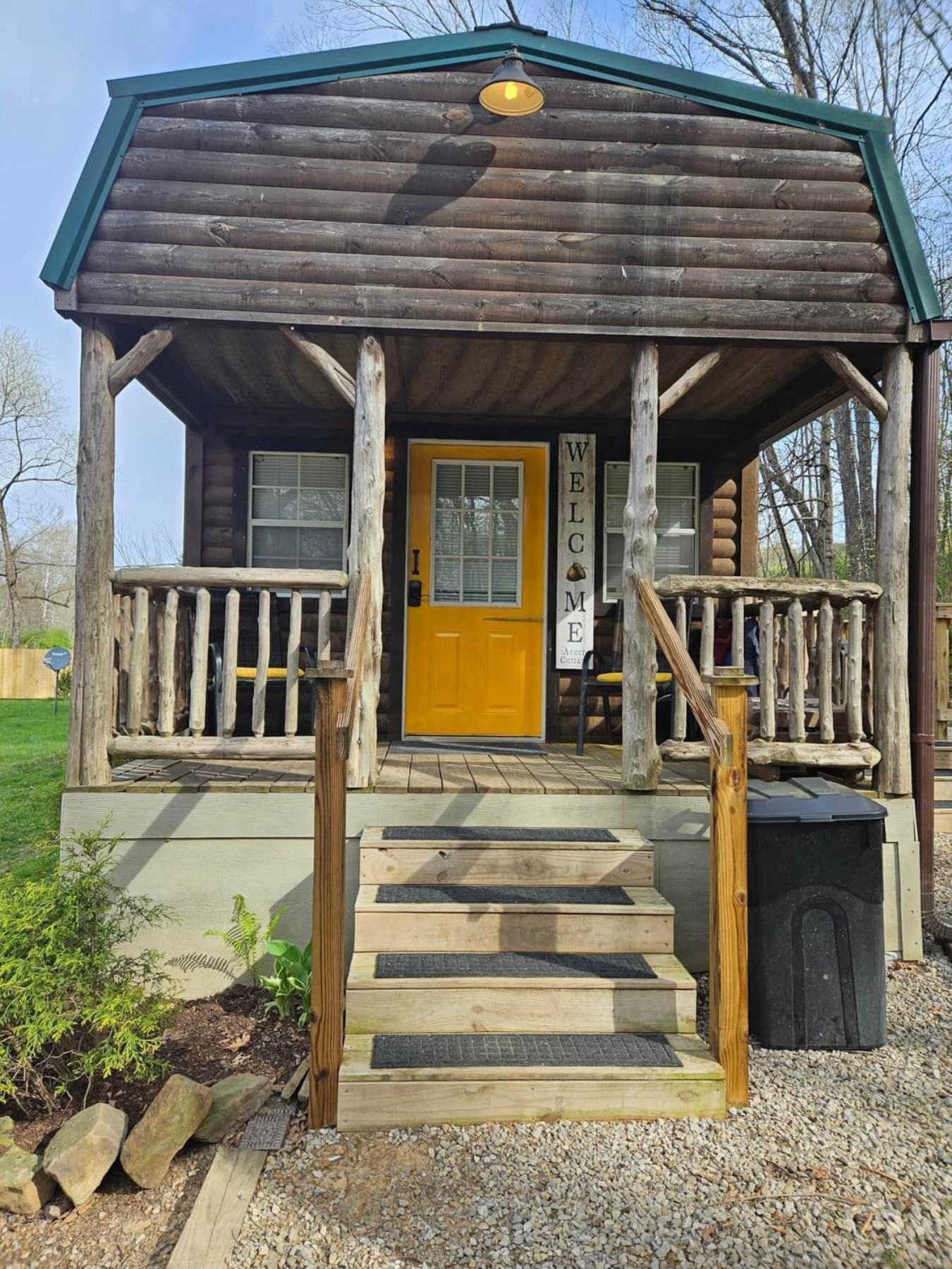 Acorn Cottage At Hocking Vacations ローガン エクステリア 写真