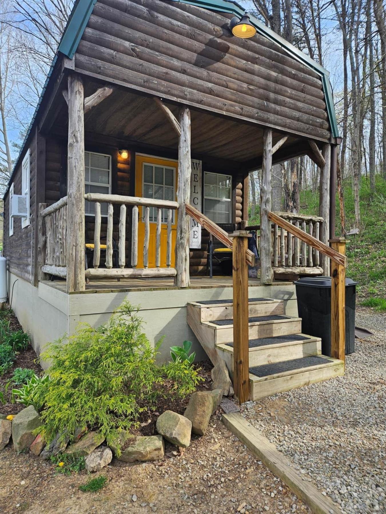 Acorn Cottage At Hocking Vacations ローガン エクステリア 写真